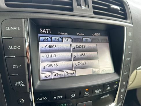 Used 2011 Lexus IS 250 w/ Premium Pkg Value Edition image 23