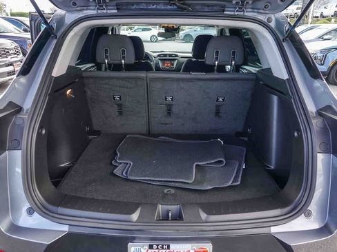 Used 2021 Chevrolet TrailBlazer LS image 24