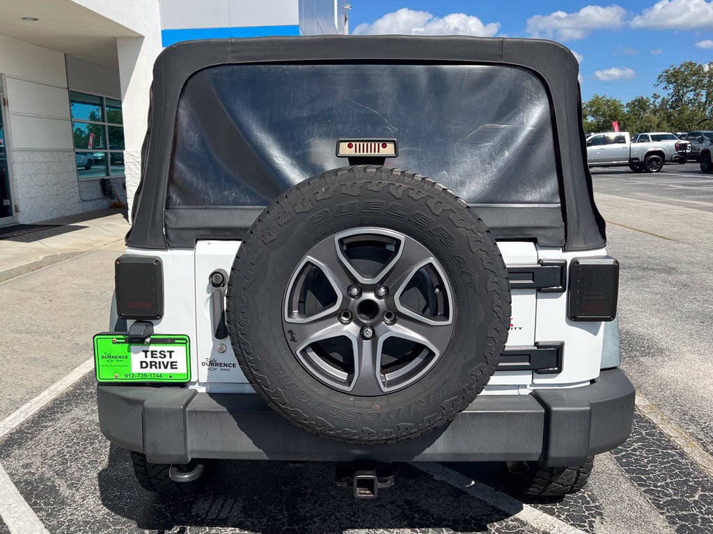 Used 2012 Jeep Wrangler Unlimited Sport AWD/4WD image 6