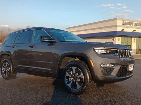 Used 2023 Jeep Grand Cherokee image 8