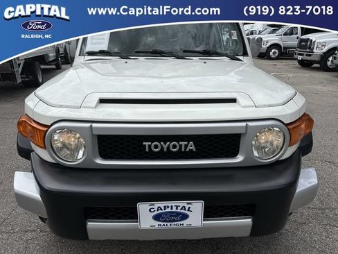 Used 2010 Toyota FJ Cruiser 4WD image 10
