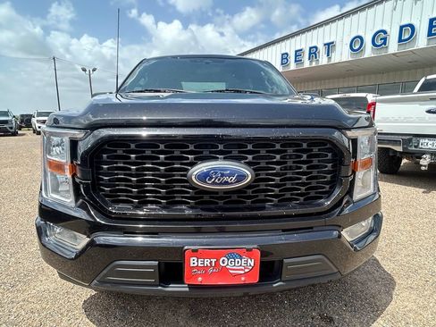 Used 2022 Ford F150 XL w/ STX Appearance Package RWD image 2