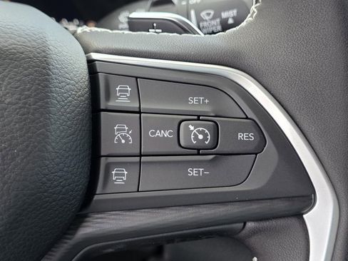 New 2025 Jeep Grand Cherokee L Altitude AWD/4WD image 28