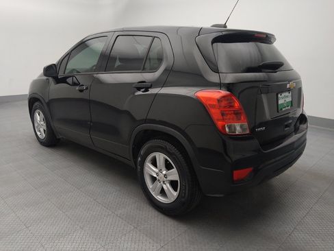 Used 2020 Chevrolet Trax LS w/ Tint and Cruise Package FWD image 5