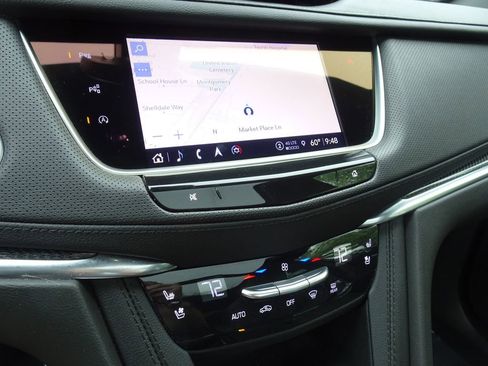 Certified 2023 Cadillac XT5 Sportv w/ Technology Package AWD/4WD image 17