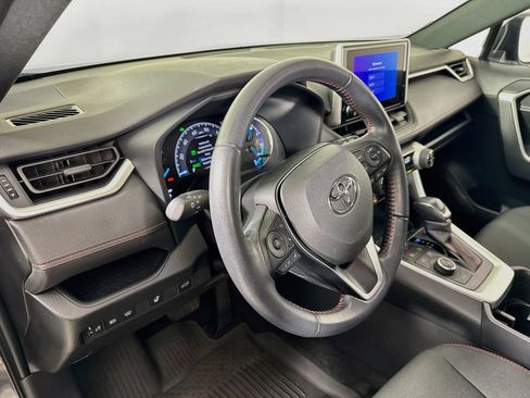 Used 2023 Toyota RAV4 SE w/ Weather & Moonroof Package AWD/4WD image 9