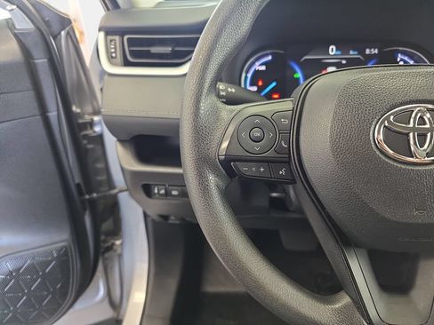 Used 2024 Toyota RAV4 XLE AWD/4WD image 14