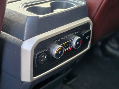 Used 2023 Ford Expedition Max Limited image 25