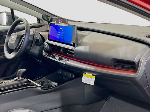 New 2026 Toyota Prius Plug-In Hybrid FWD image 25