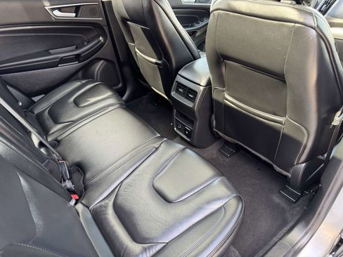 Used 2021 Ford Edge Titanium image 35