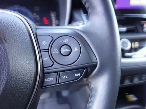 Certified 2023 Toyota Corolla Cross XLE w/ Convenience Package image 18