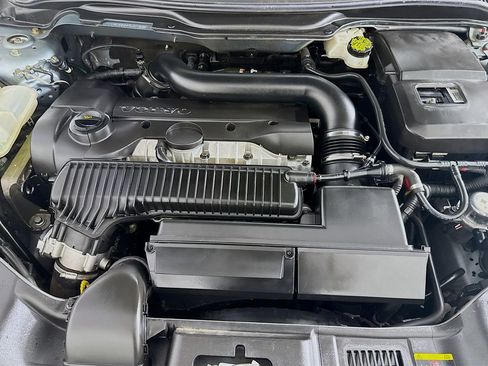 Used 2007 Volvo C70 T5 image 36