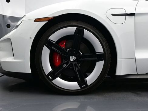 Certified 2025 Porsche Taycan 4S AWD/4WD image 6