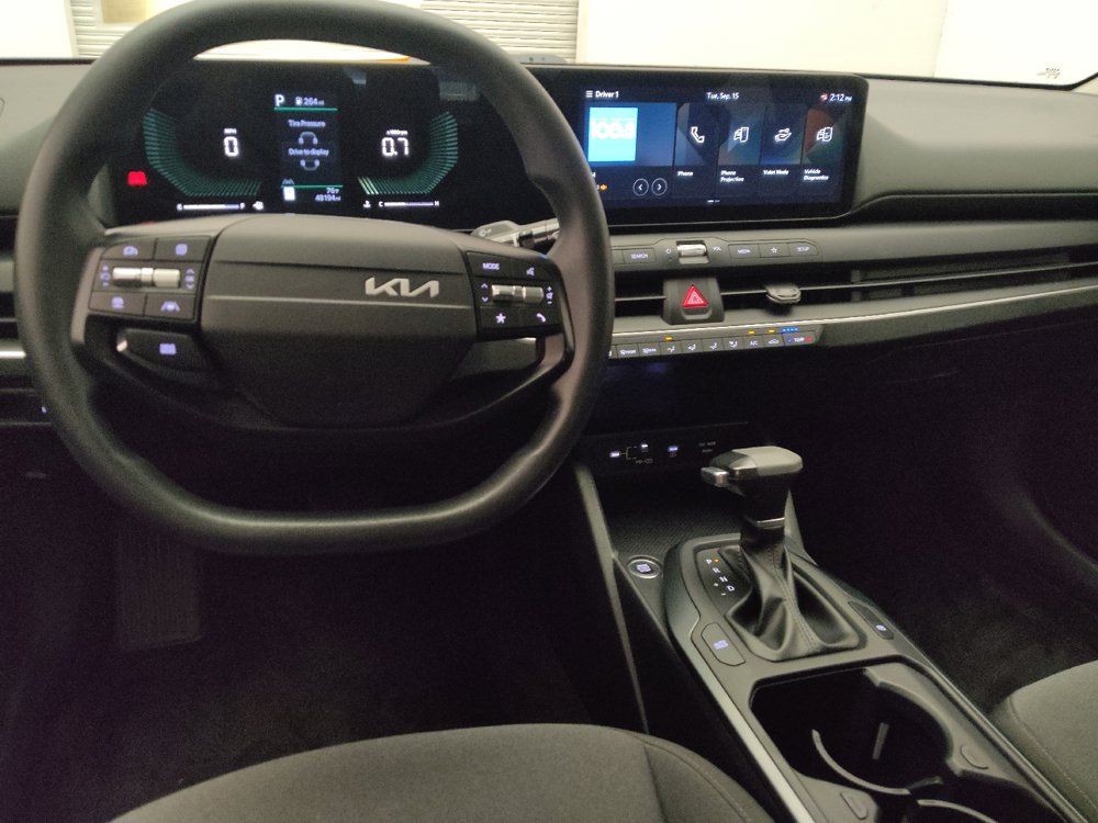 Used 2025 Kia K4 FWD image 22