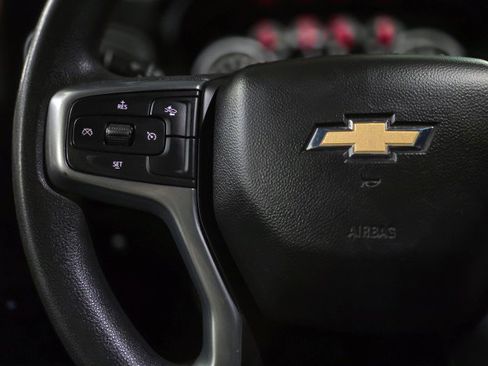 Used 2022 Chevrolet Silverado 2500 Custom w/ Custom Value Package AWD/4WD image 20