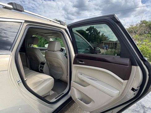 Used 2010 Cadillac SRX Luxury FWD image 12