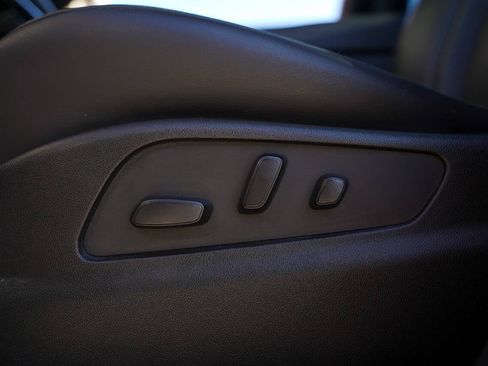 Used 2019 Cadillac XT4 Premium Luxury image 11