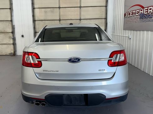 Used 2010 Ford Taurus SEL image 11