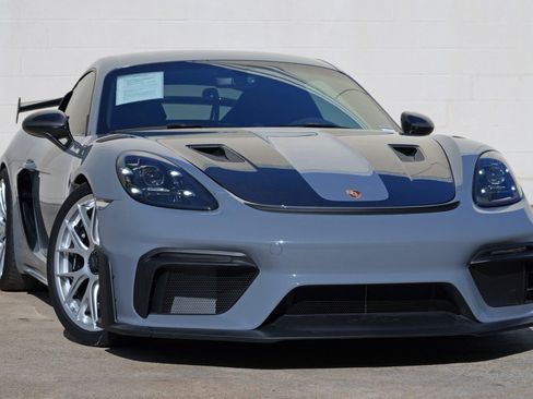 Used 2025 Porsche 718 Cayman GT4 RS w/ Weissach Package RWD image 4