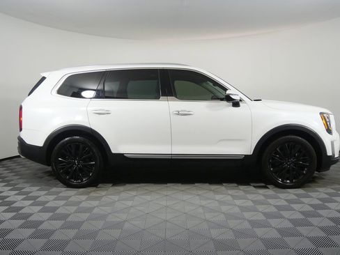 Used 2020 Kia Telluride SX w/ SX Prestige Package AWD/4WD image 2