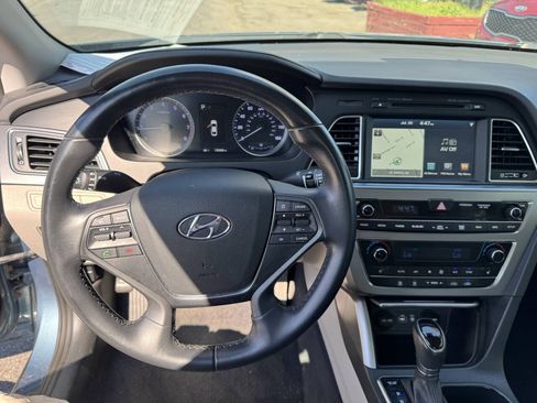 Used 2015 Hyundai Sonata Sport w/ Option Group 04 FWD image 8