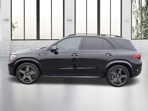 Certified 2025 Mercedes-Benz GLE 450 4MATIC image 2