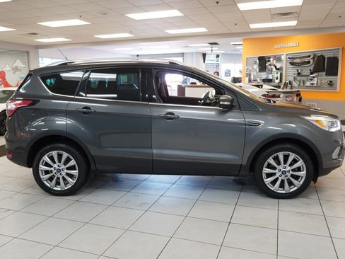 Used 2018 Ford Escape Titanium AWD/4WD image 13