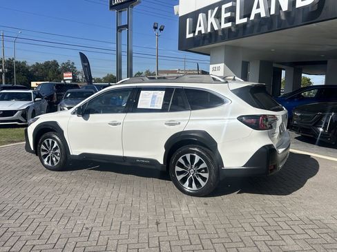 Certified 2023 Subaru Outback Touring XT image 4