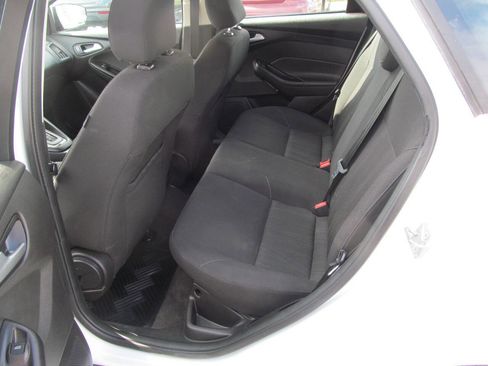 Used 2017 Ford Focus SE FWD image 17