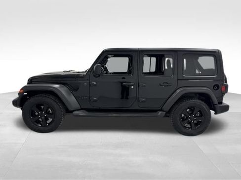 Used 2023 Jeep Wrangler Unlimited Sport image 3