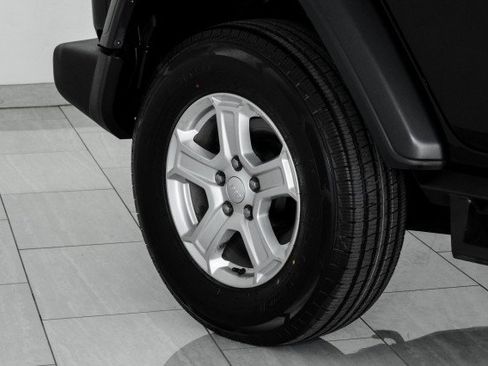 Used 2018 Jeep Wrangler Unlimited Sport S image 50