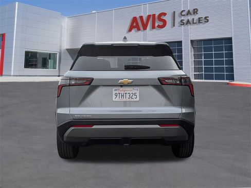 Used 2025 Chevrolet Equinox LT image 7