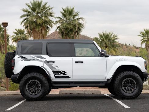 Used 2024 Ford Bronco Raptor AWD/4WD image 52