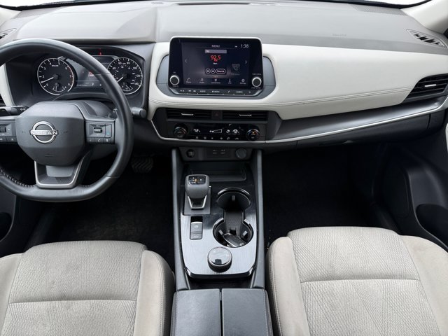 Used 2025 Nissan Rogue SV AWD/4WD image 15