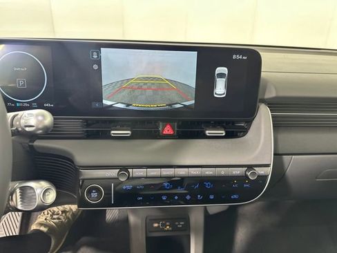 Used 2025 Hyundai Ioniq 5 SE image 22