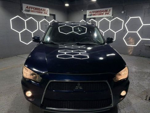 Used 2010 Mitsubishi Outlander XLS AWD/4WD image 8