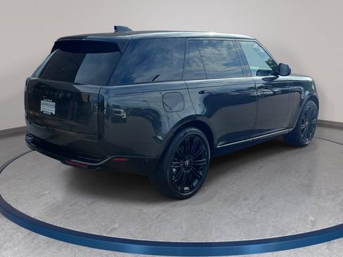 Used 2025 Land Rover Range Rover Long Wheelbase SE AWD/4WD image 6