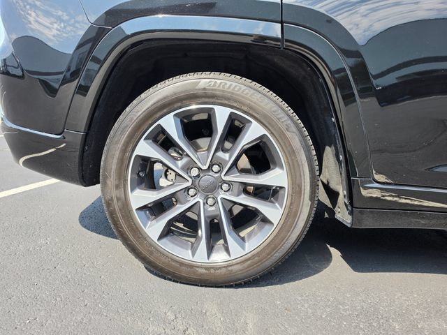 Used 2023 Jeep Grand Cherokee Overland AWD/4WD image 6