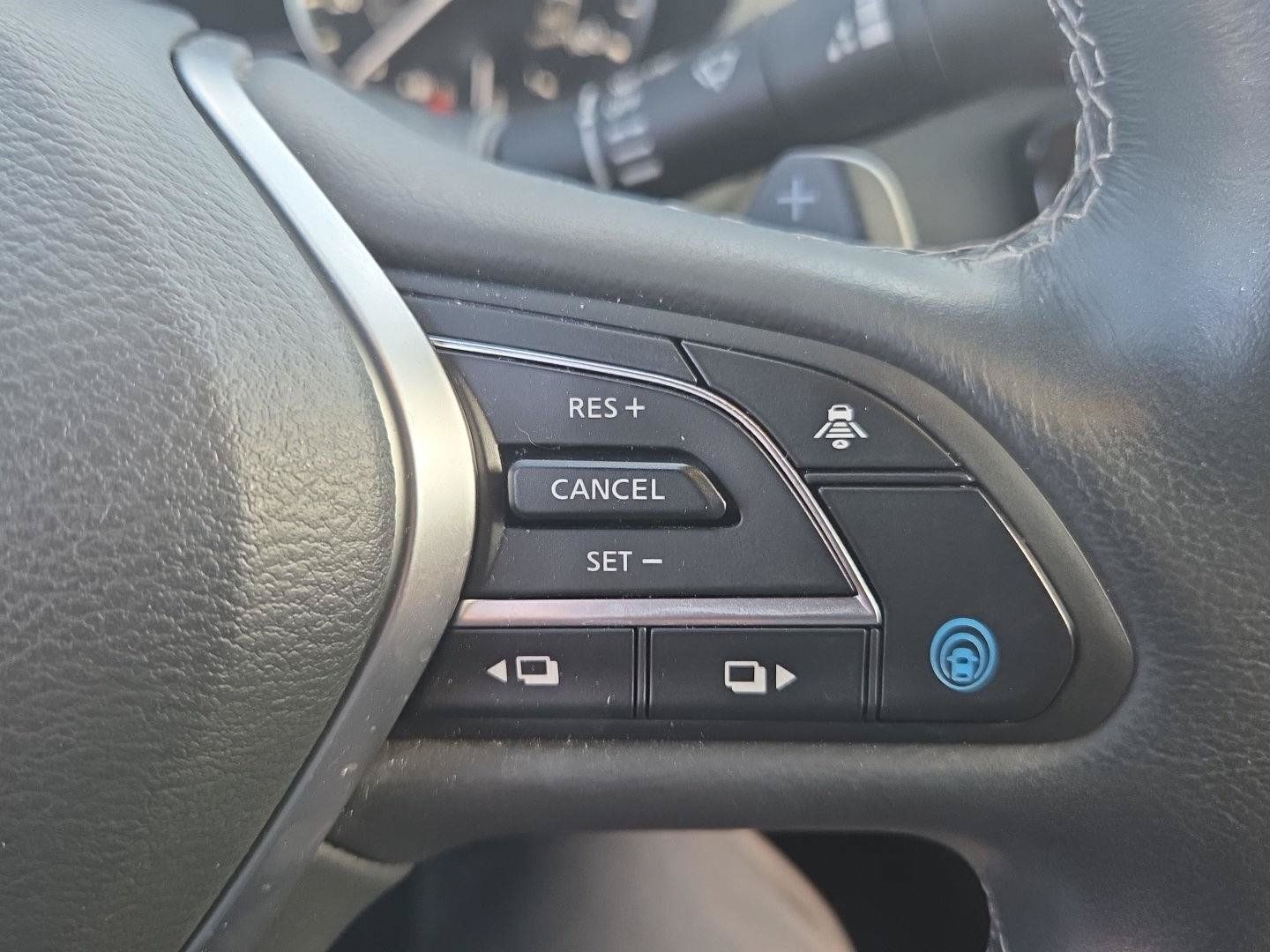 Used 2023 INFINITI QX50 Sport FWD image 13