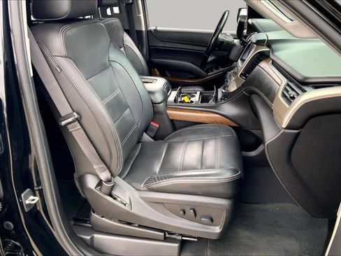 Used 2019 GMC Yukon Denali w/ Denali Ultimate Package RWD image 9
