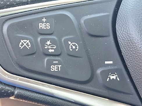 Used 2024 Chevrolet Malibu LT image 14