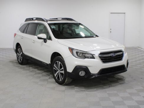 Used 2018 Subaru Outback 2.5i Limited AWD/4WD image 1