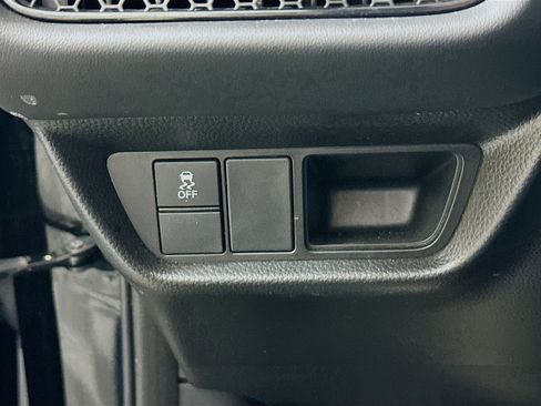 Used 2025 Honda HR-V LX image 16