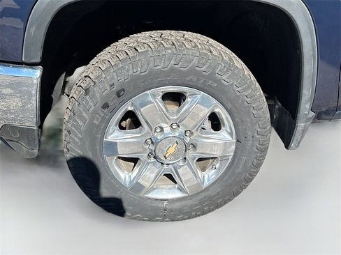 Used 2022 Chevrolet Silverado 2500 LTZ image 29
