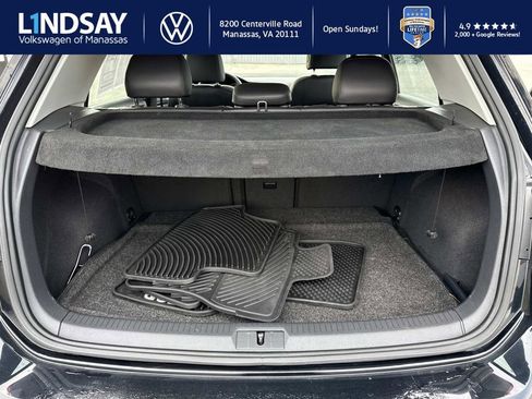 Used 2019 Volkswagen Golf SE image 11