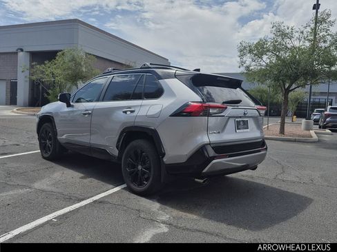 Used 2022 Toyota RAV4 XSE AWD/4WD image 5