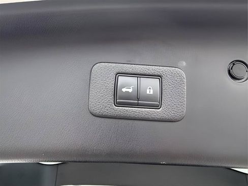 Used 2022 Nissan Armada SL w/ Midnight Edition Package RWD image 46