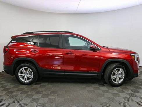 Used 2022 GMC Terrain SLE w/ Driver Convenience Package AWD/4WD image 15