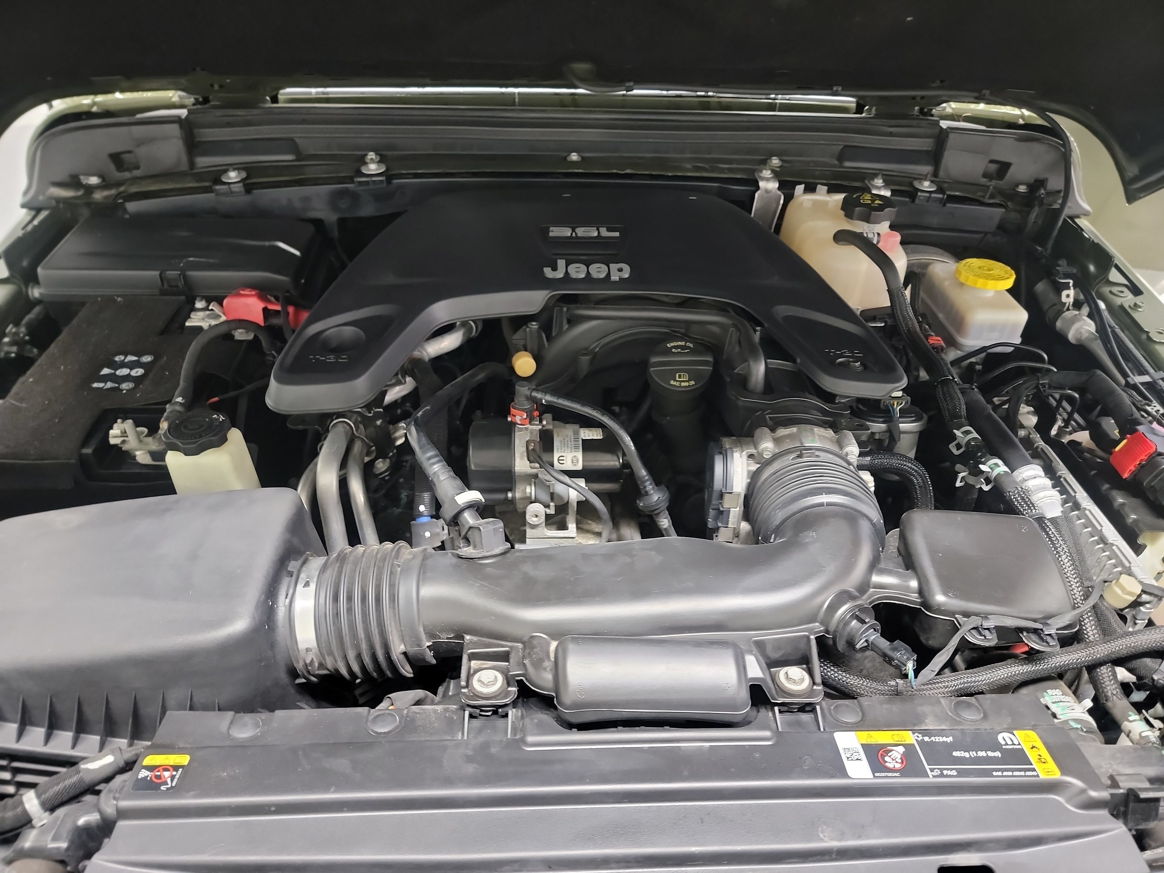 Used 2021 Jeep Wrangler Sport AWD/4WD image 25