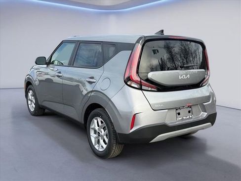 New 2025 Kia Soul LX image 5